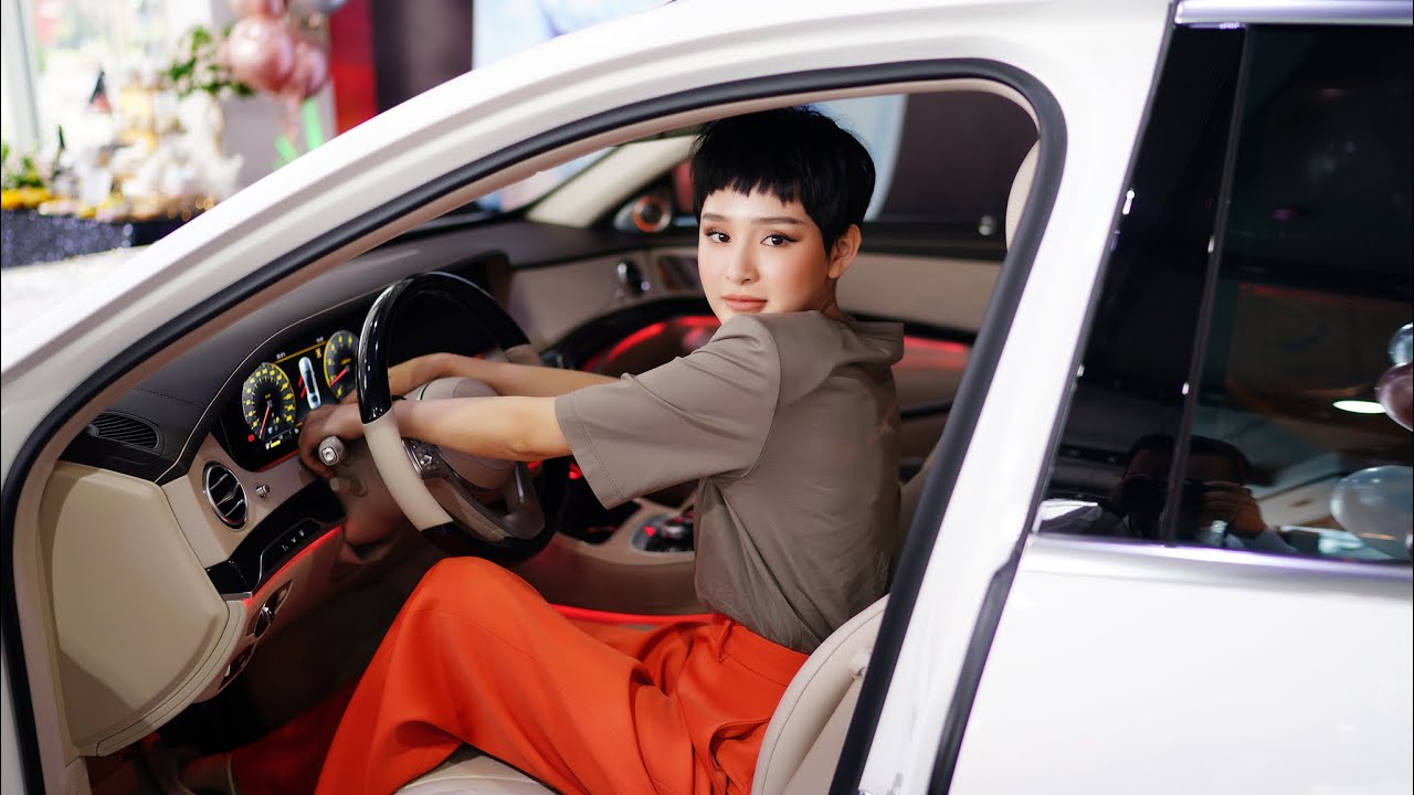 Ca sĩ Hiền Hồ dám 