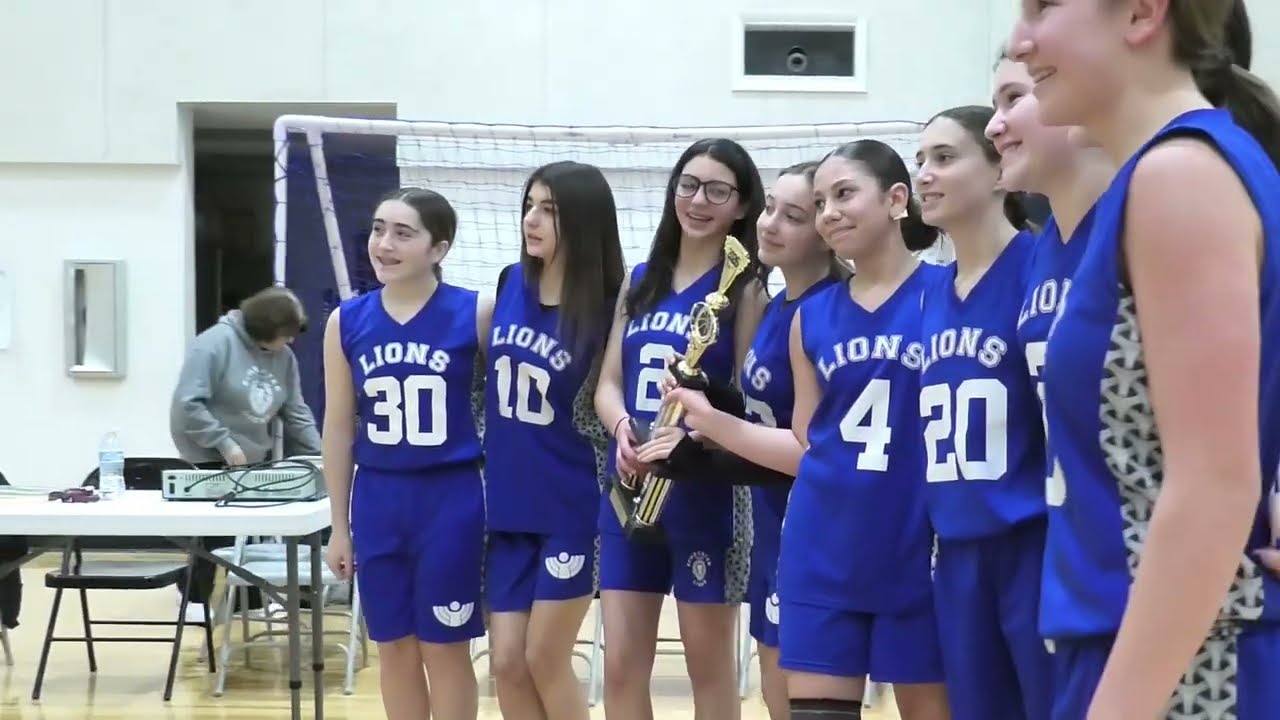 Schechter Girls dominate to finish UNDEFEATED
