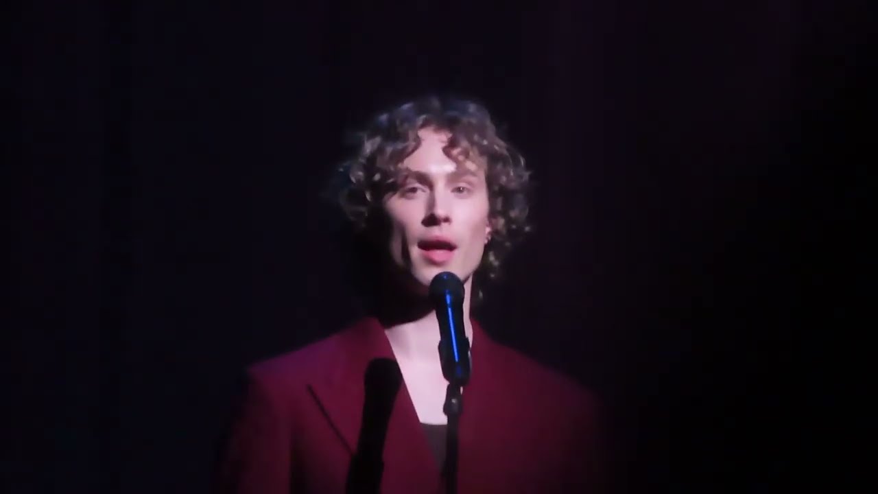 &bdquo;Je suis malade&ldquo; - DUTCH DIVAS (Lukas Mayer)