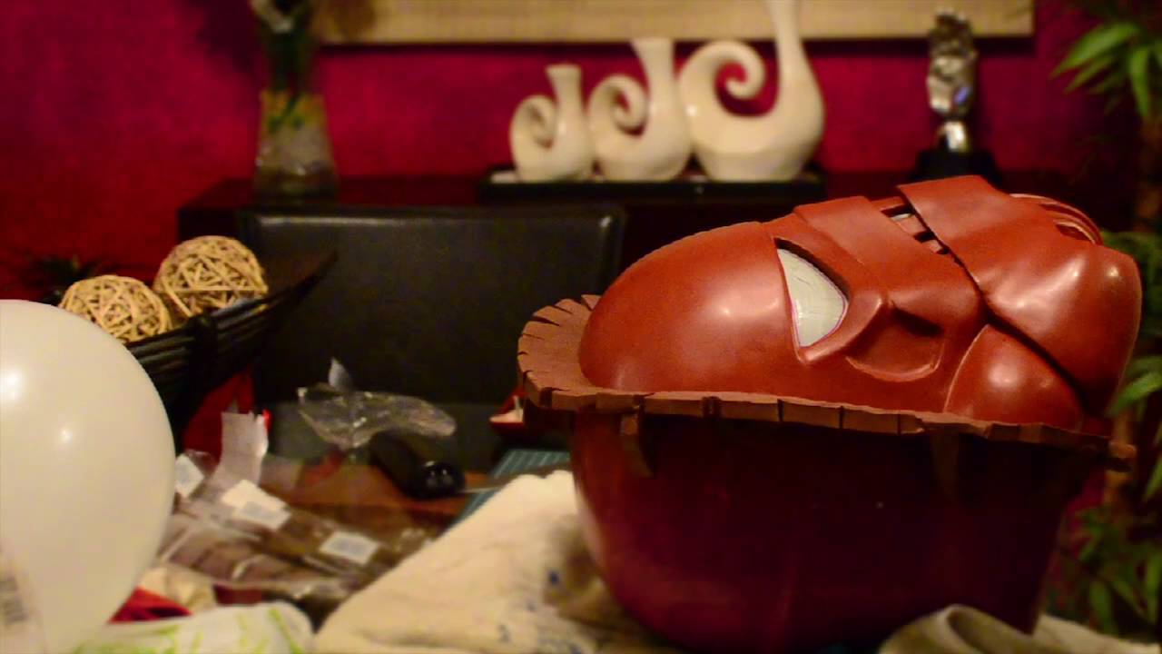 Molding and casting a stormtrooper helmet - Molde de silicon casco stormtrooper starwars