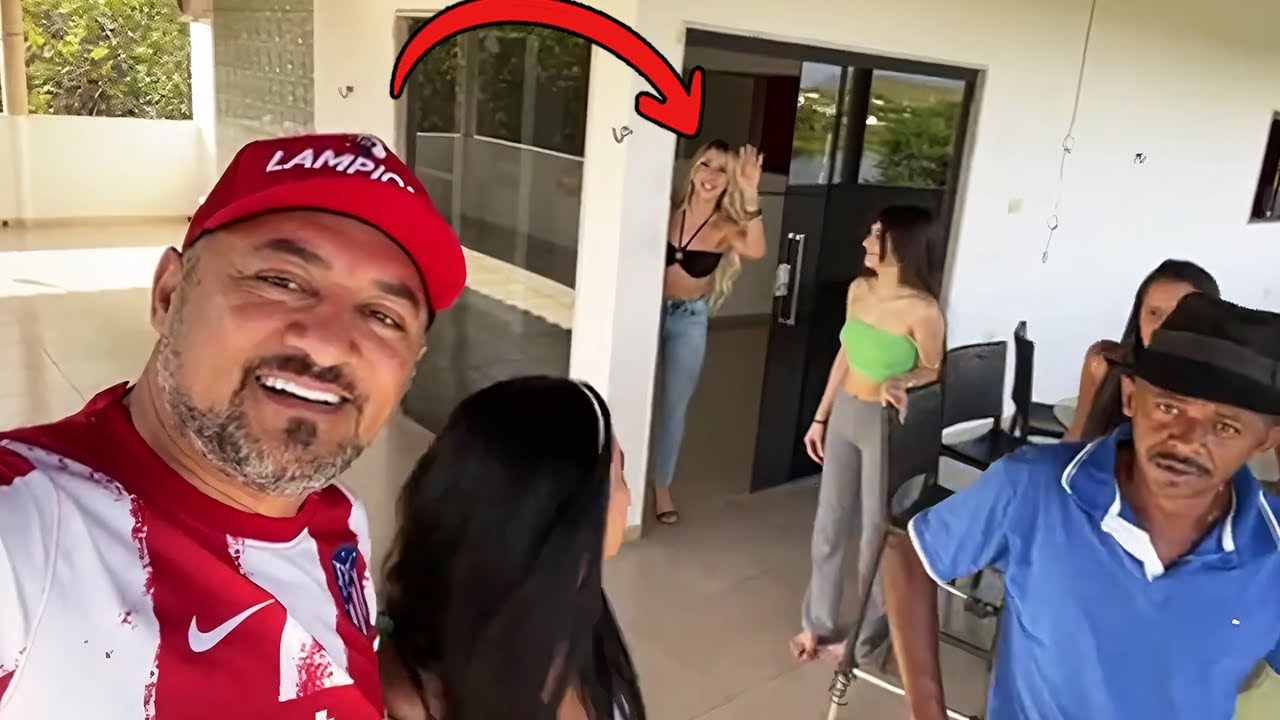 CHARLLES CHAMA LEYNHA DE SURPRESA PARA VANESSA