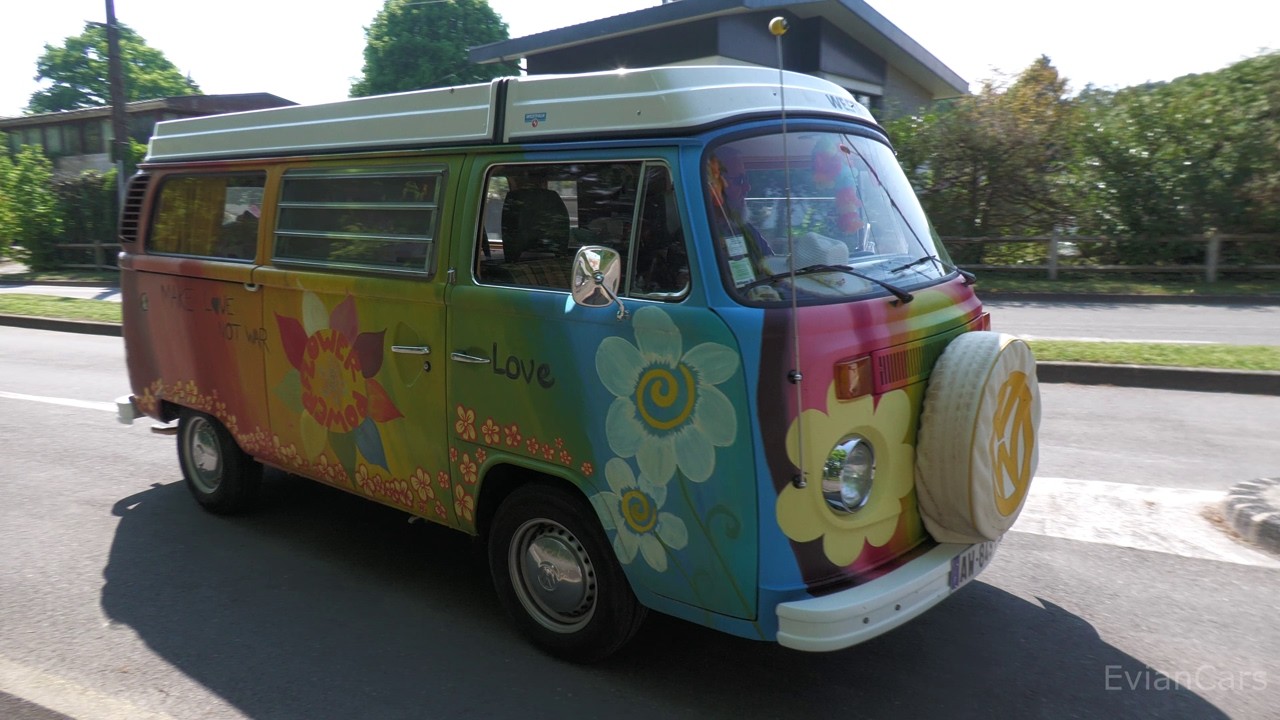 VW Combi and Cox Arriving at Cox Attitude 2025