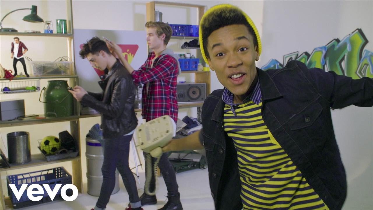 Just Like Me! Cast - Where is the Wifi? (From &ldquo;Just Like Me!&rdquo;/Official Video)