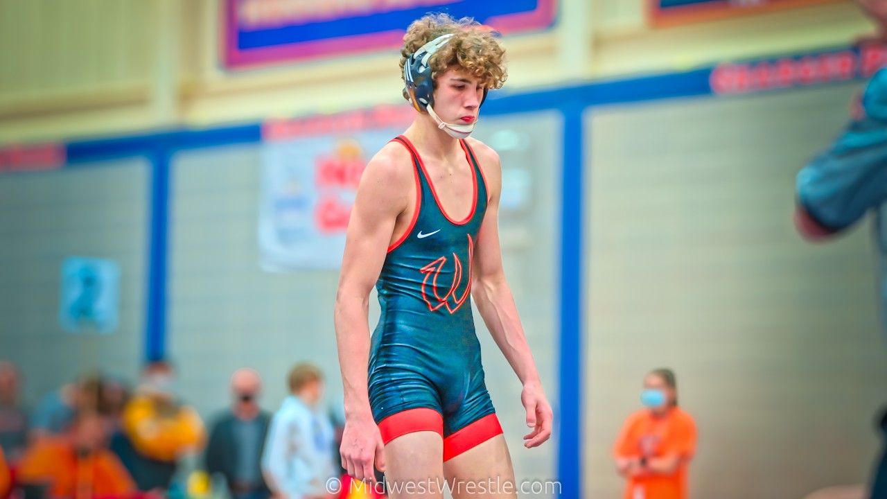 160 – Chris Yirsa {G} of Lincoln Way West IL vs. Cayden Ghere {R} of Bradley Bourbonnais IL