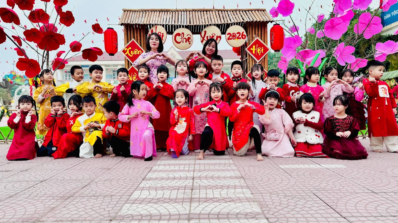 các cô và các con trường mầm Non Nguyễn Uý Chơi các Trò chơi dân gian Quá Vui