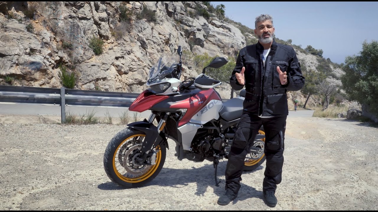 Prueba a fondo de la nueva moto SRT 800 de QJ MOTOR: ¡no decepciona!