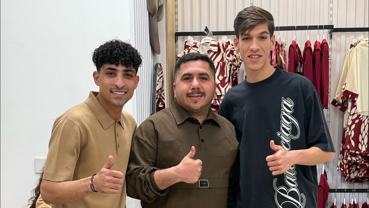 بحضور لاعبي منتخب العراقي افتتاح أزياء فدوة للشاعر رائد ابو فتيان و لاعب علي جاسم 