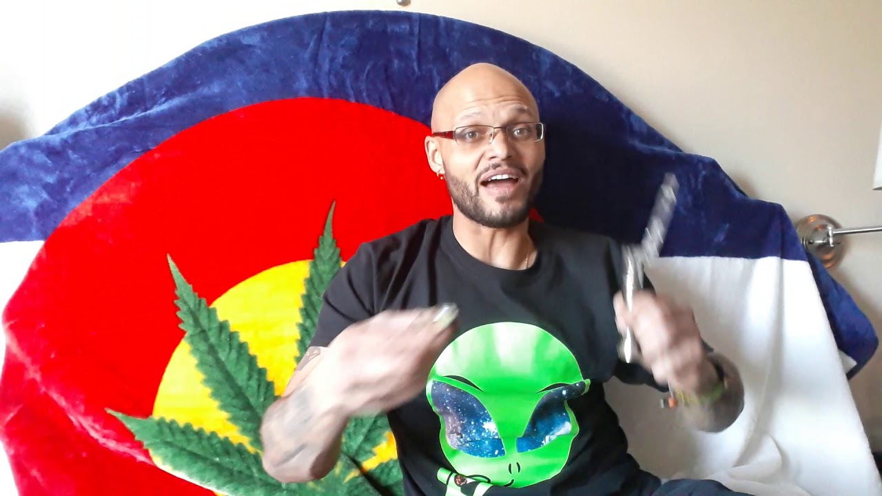 XVape V-One 2.0 Vaporizer unboxing & Demo with Apothecary Farms concentrates