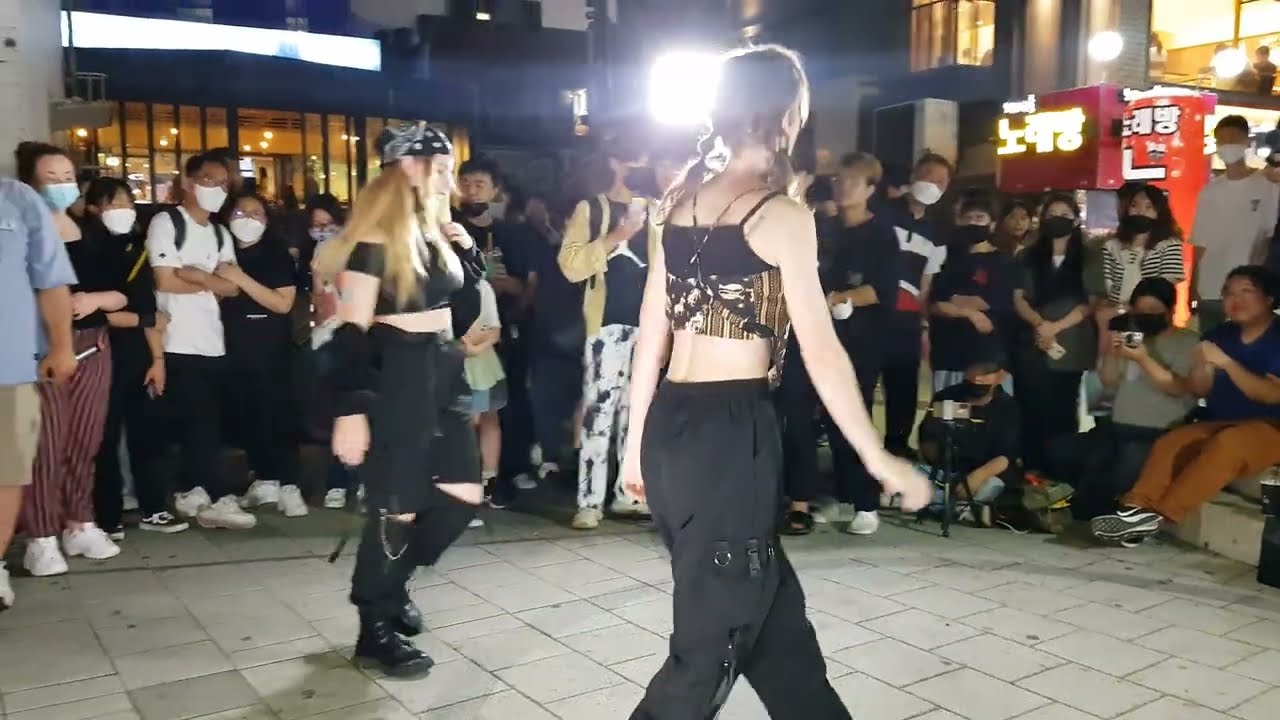 20220604 hongdae busking 댄스팀(전 RED SPARK멤버) 블랙미스트(BLACK MIST) 07 - BLACKPINK -Pretty Savage(프리티 세비지)