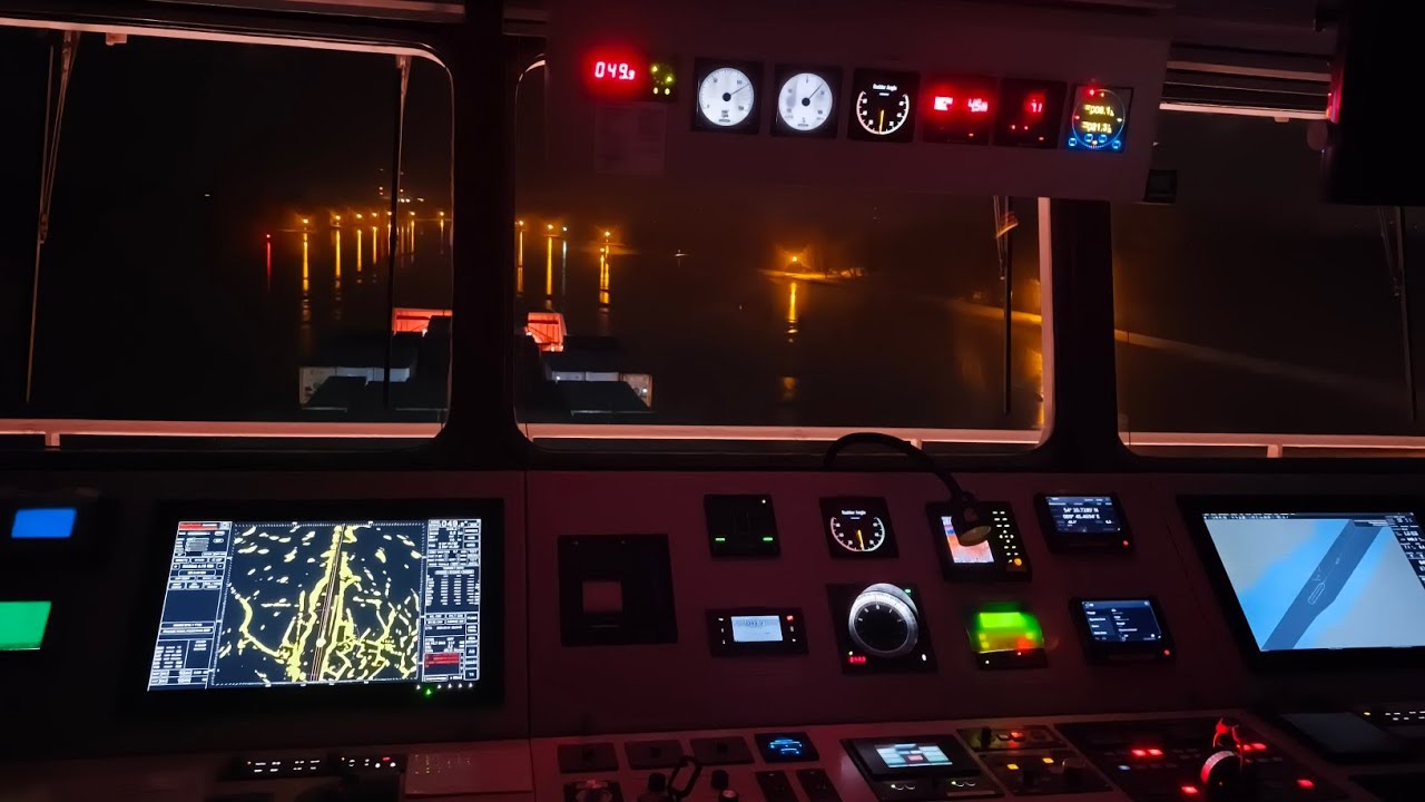 Weiter geht's!.....mit Containerships Borealis.