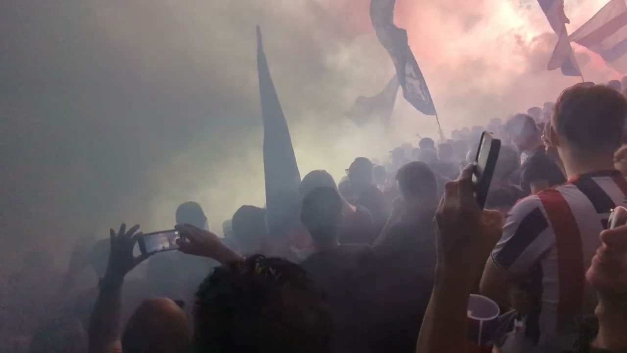 Willem II - VVV Venlo: Opkomst van de spelers