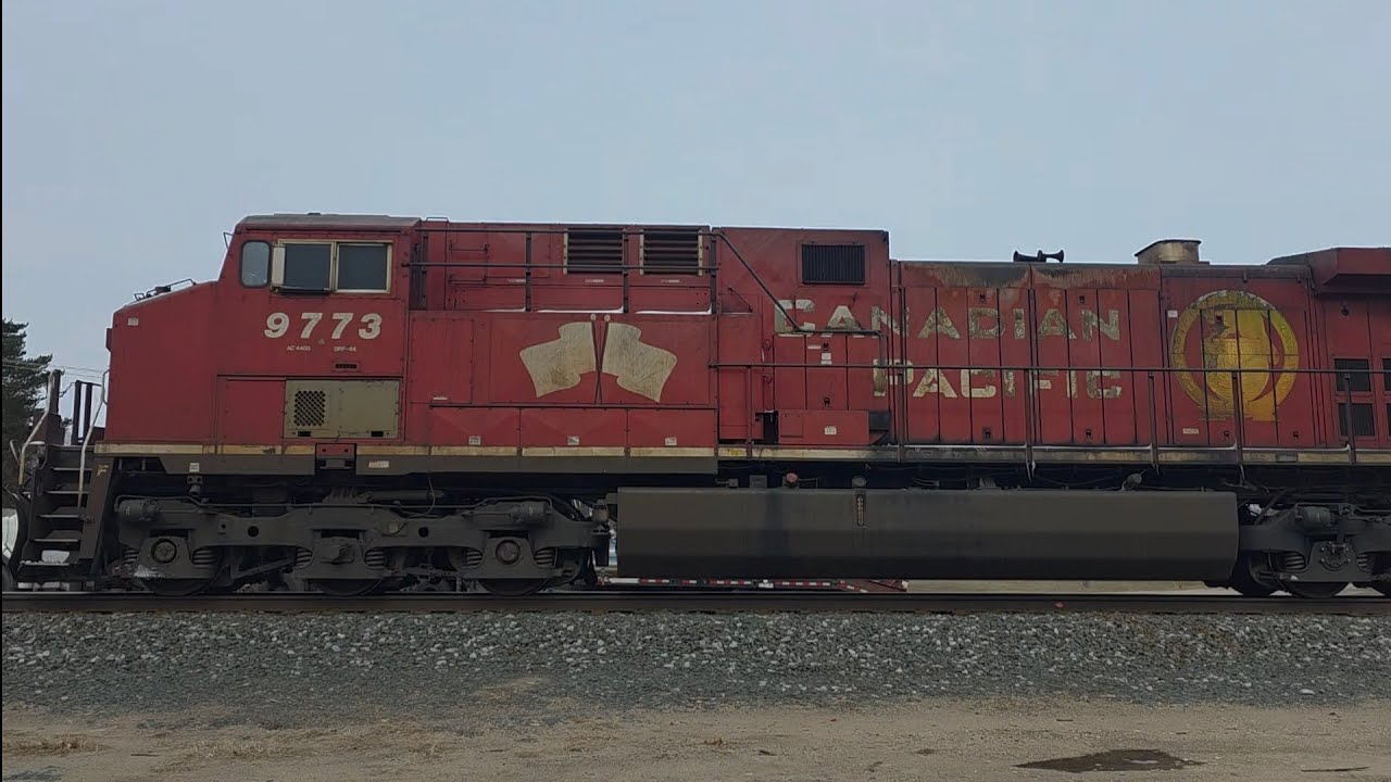 Canadian Pacific Manifest with #9773 