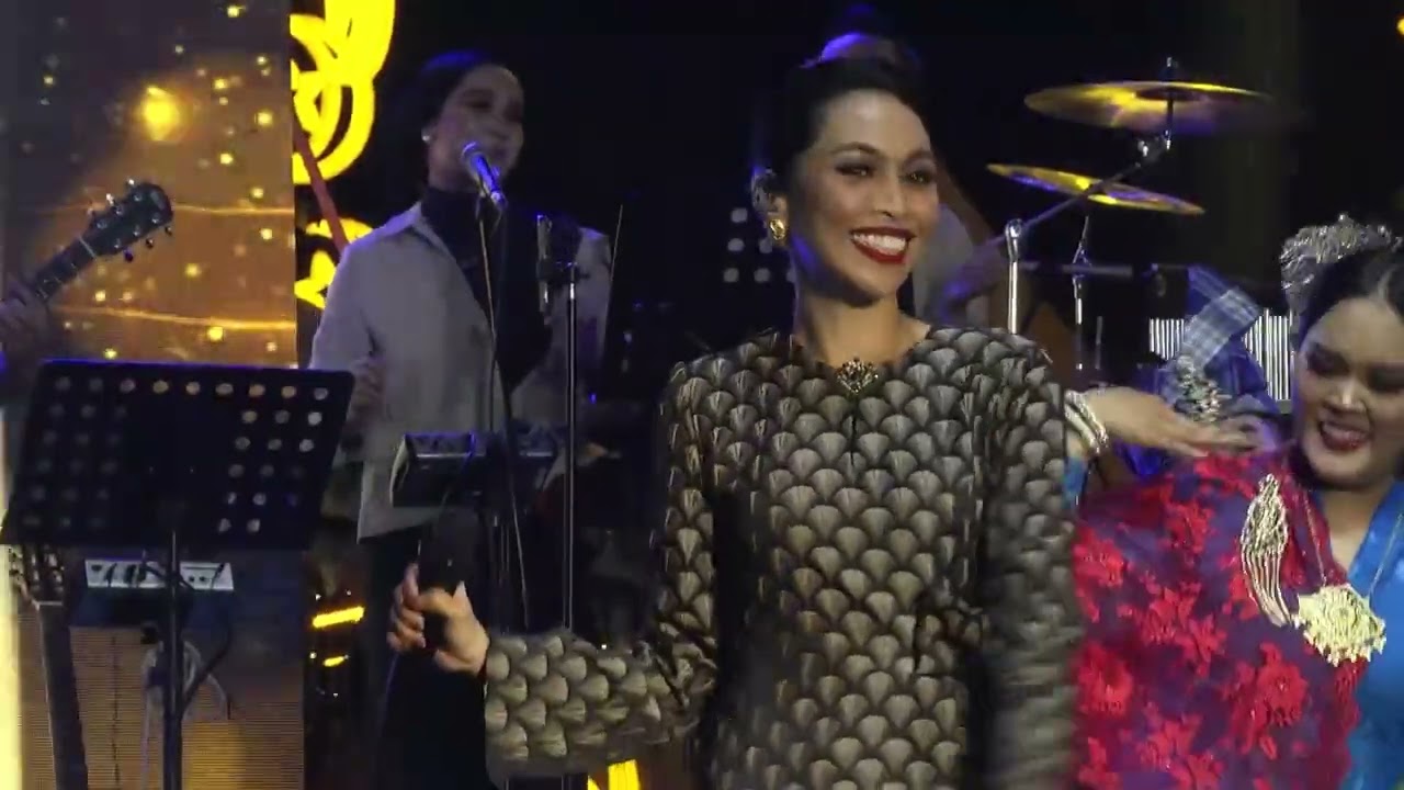 Dayang Nurfaizah dengan lagu Umpan Jinak Di Air Tenang