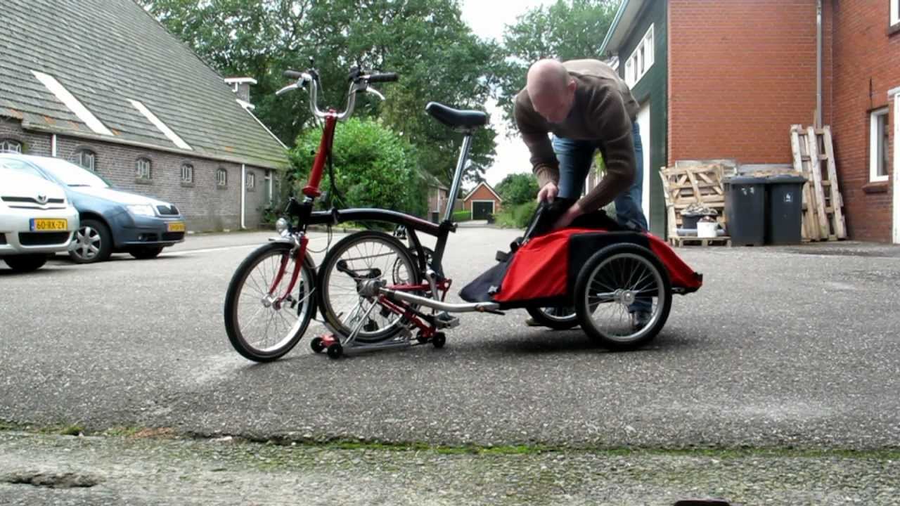 Brompton with trailer doing groceries