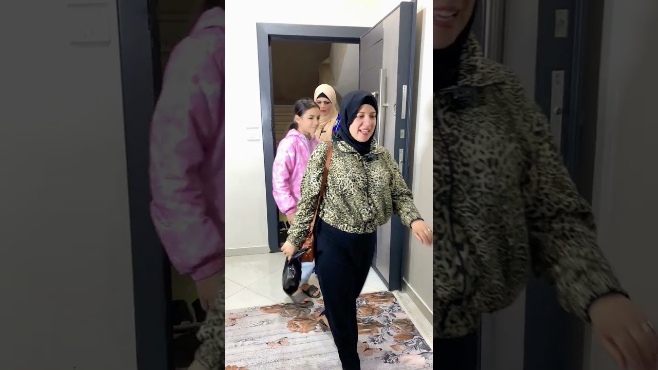 خبت الفسيخ لما عرفت ان سلفتها علي الباب لكن الي جوزها عمله خلاها تندم في الأخر