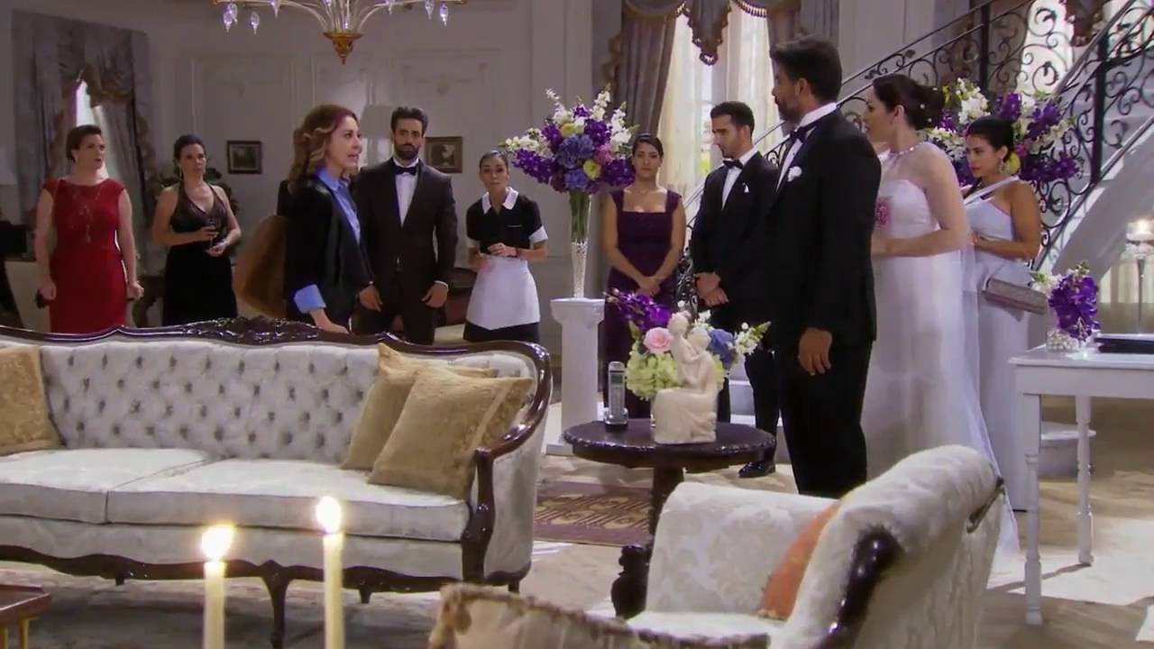 Eva la trailera descubre la verdad y arruina la boda de Armando y Marlene