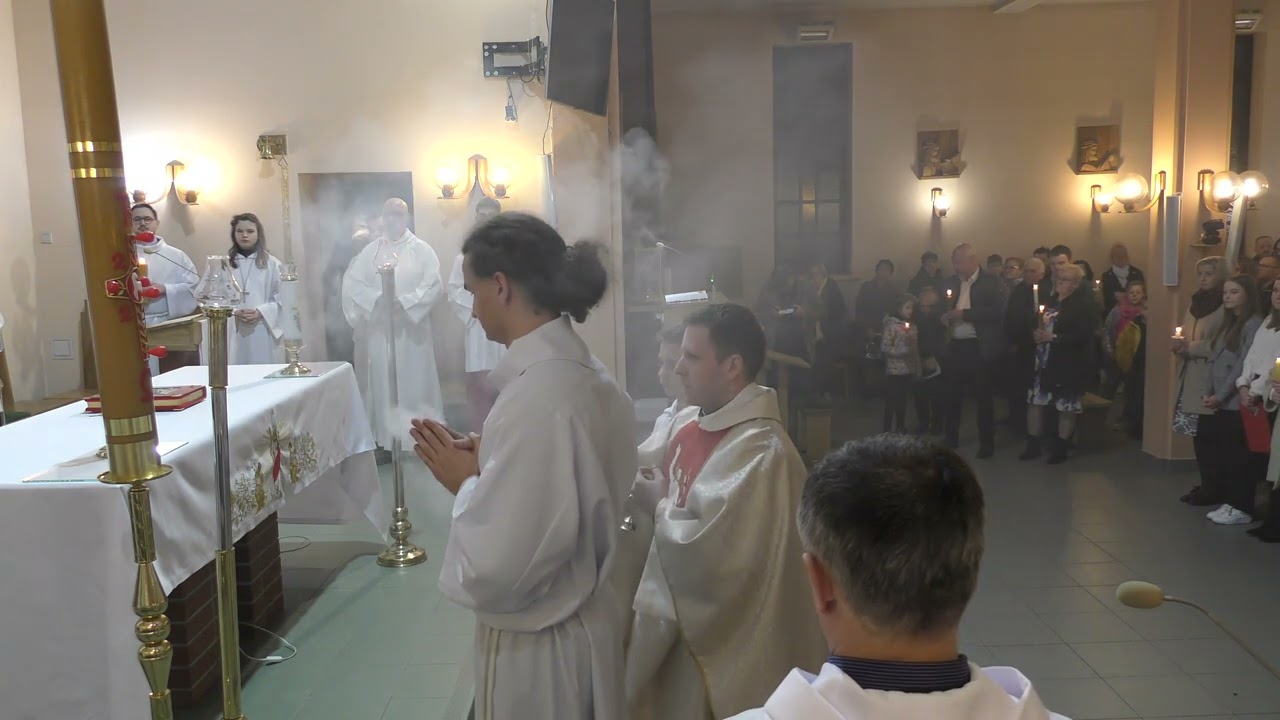 Triduum 2023 -Wigilia Paschalna - Liturgia Światła - Exultet - ks. Łukasz Arczyński