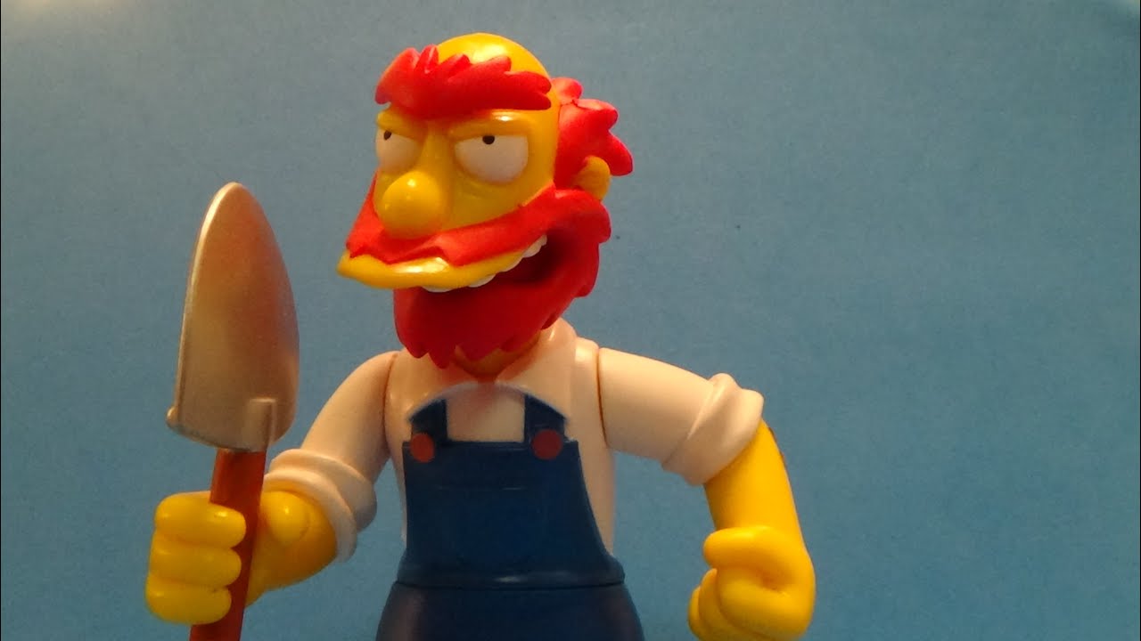 The Simpsons GROUNDSKEEPER WILLIE Action Figure Box Opening