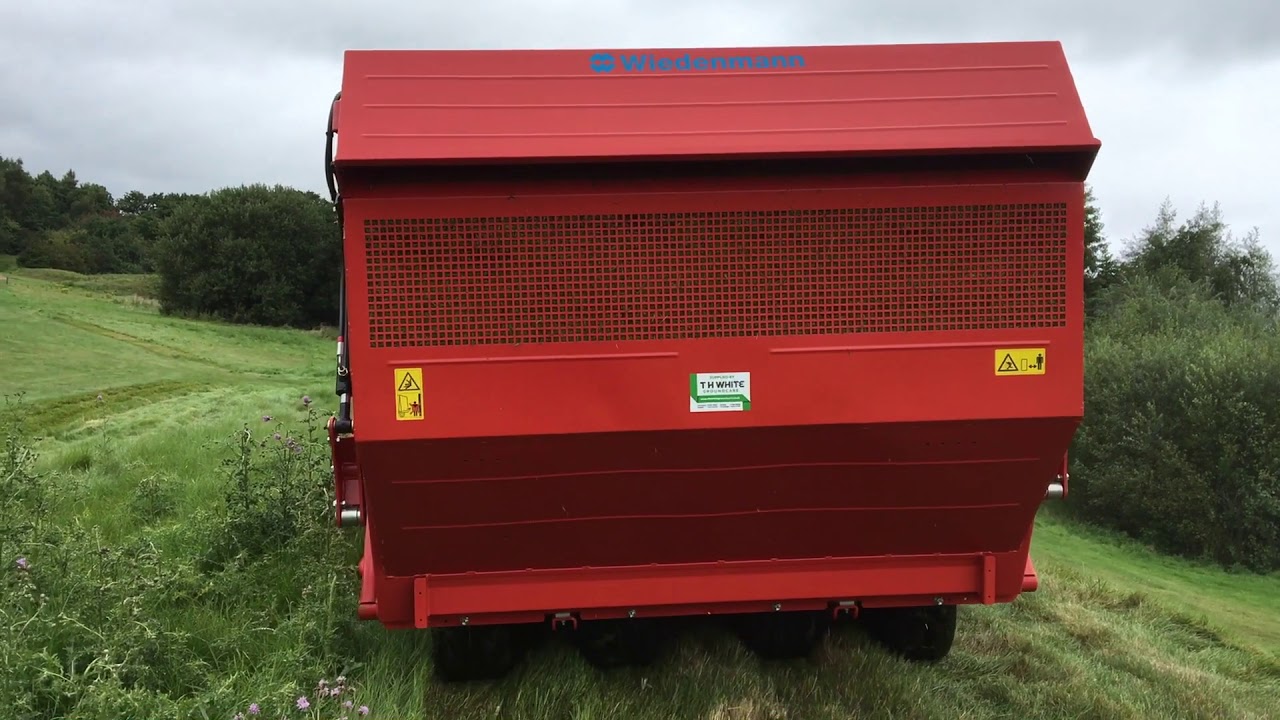 Wiedenmann UK -  Montage Saltex 2017 Terra Spike, Super 500 & 600 , Terra Rake, Terra Float Air