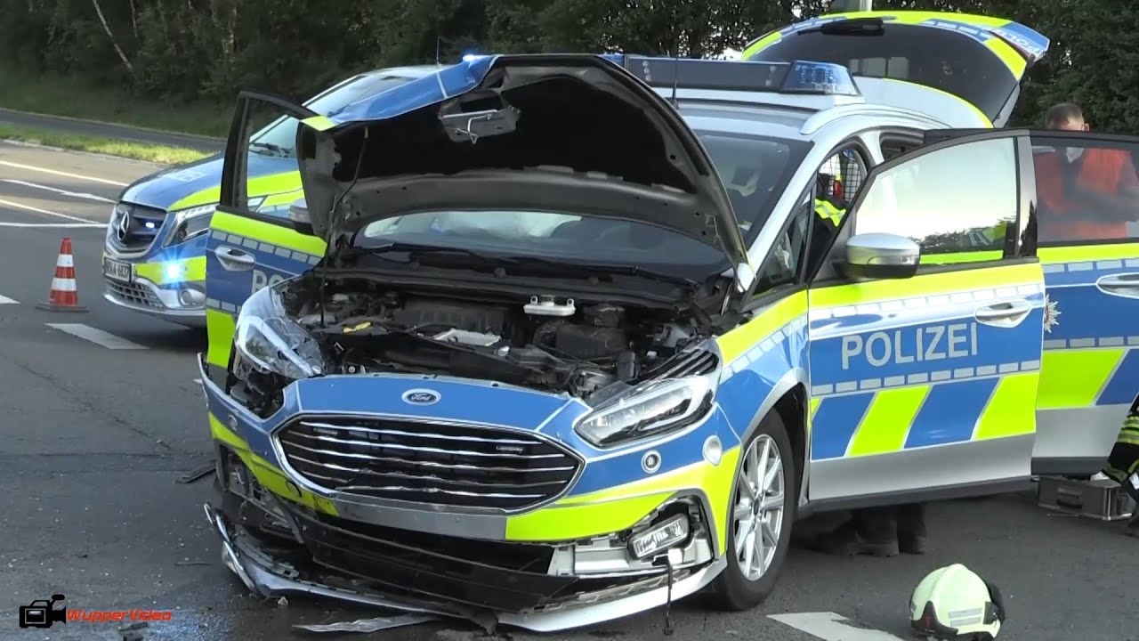 Streifenwagen verunfallt auf Einsatzfahrt in Hennef | 18.06.2021