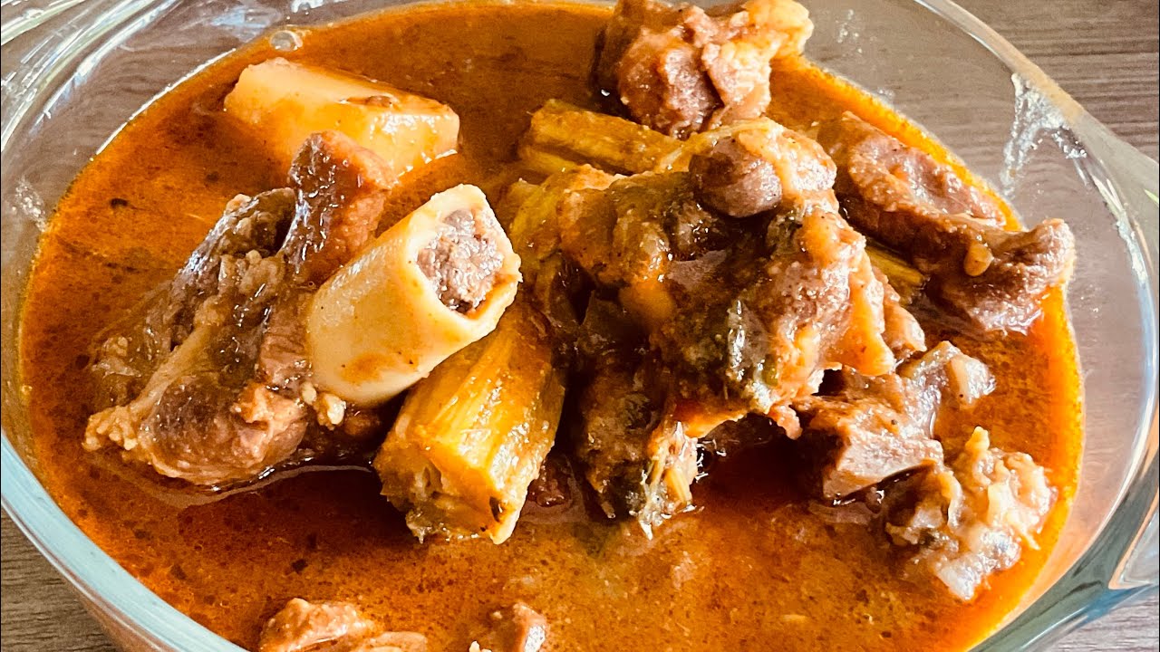MUTTON CURRY WITH DRUMSTICK AND POTATO / ஒரு நாள் வச்சு சாப்பிட்டால் சுவை அள்ளும் இது உறுதி.
