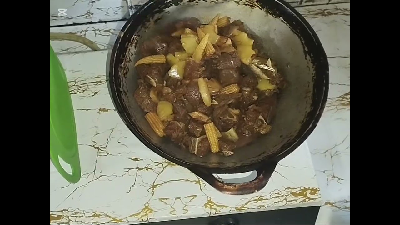 Eindelijk eneng stroom ,masak daging sapi, rundvlees met ,🌽🍍 mantap sekali 😋