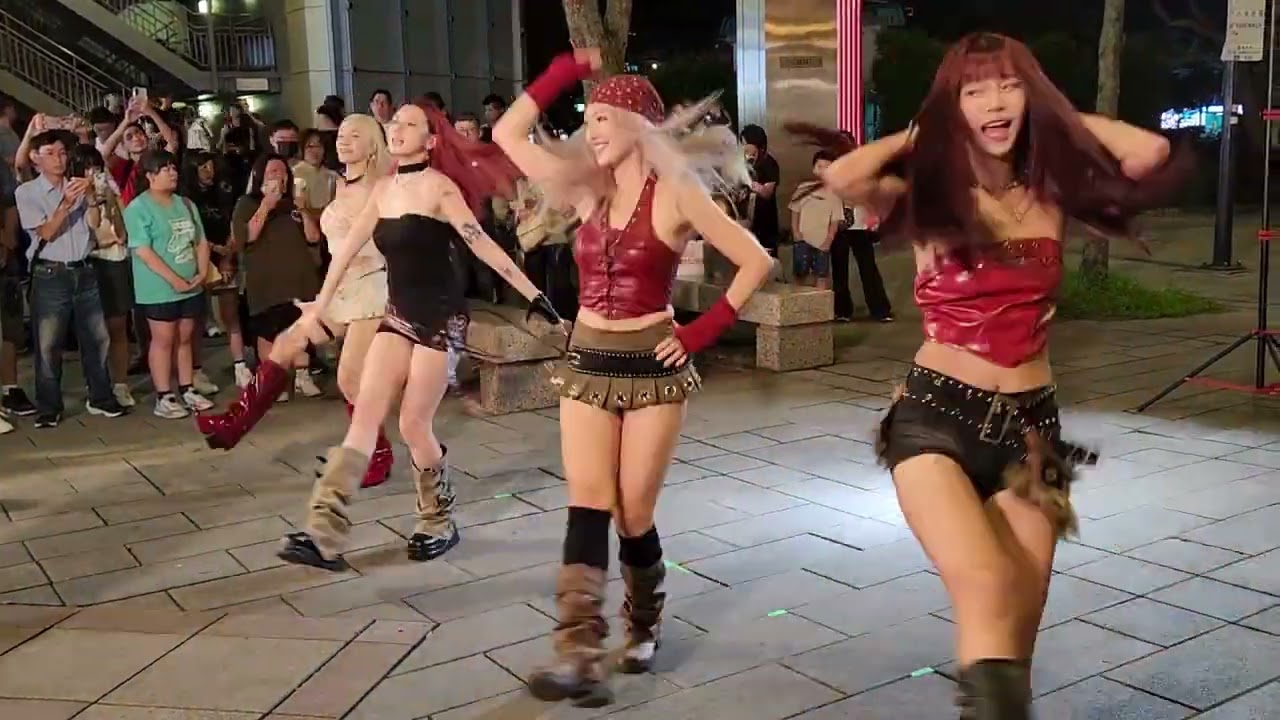 街舞團體在信義商圈展演（2025年8月3日）