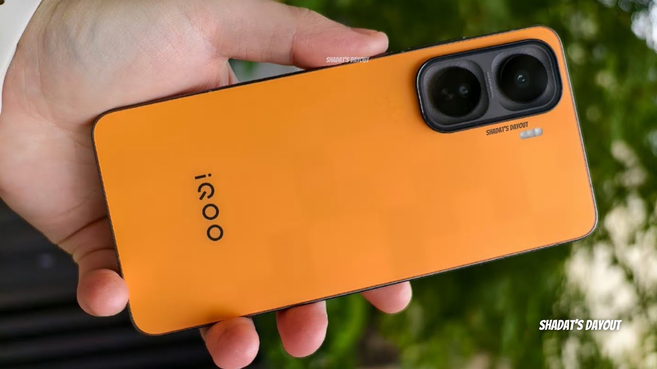 Первый взгляд на iQOO Neo 11 &mdash; это подтверждает все!