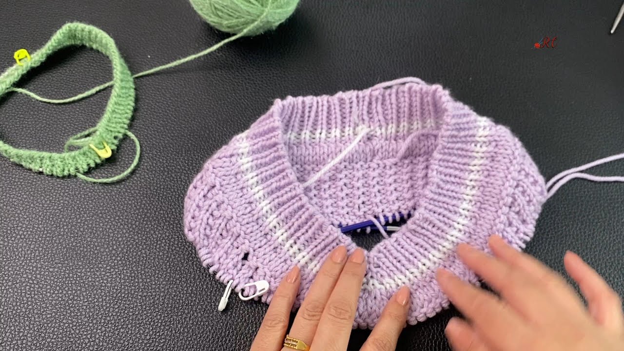 Knitting V neck on Top down Sweater | ऊपर से बनने वाले स्वेटर का वी गला कैसे बुनाई करें | ritu knits