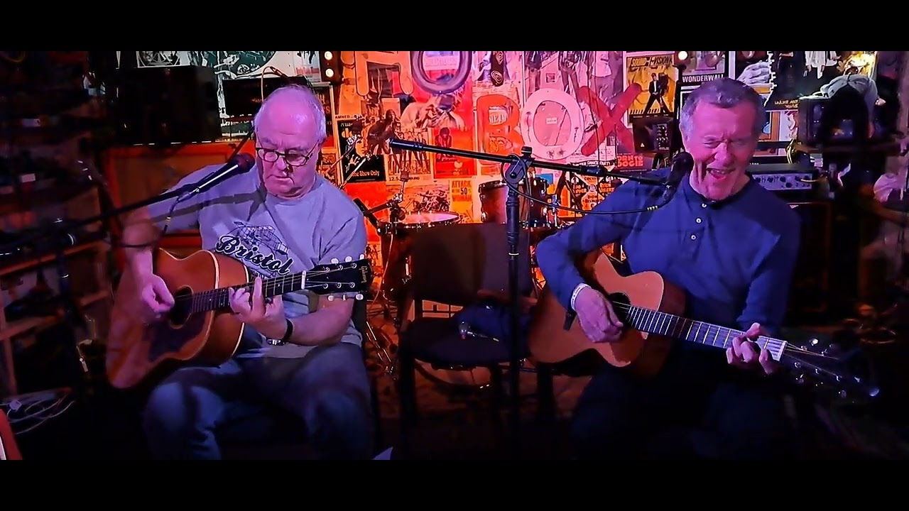 Hamish Stuart & Robbie McIntosh play 'What Cha' Gonna do for Me ' at the Hot Box on 9th Nov 2024.