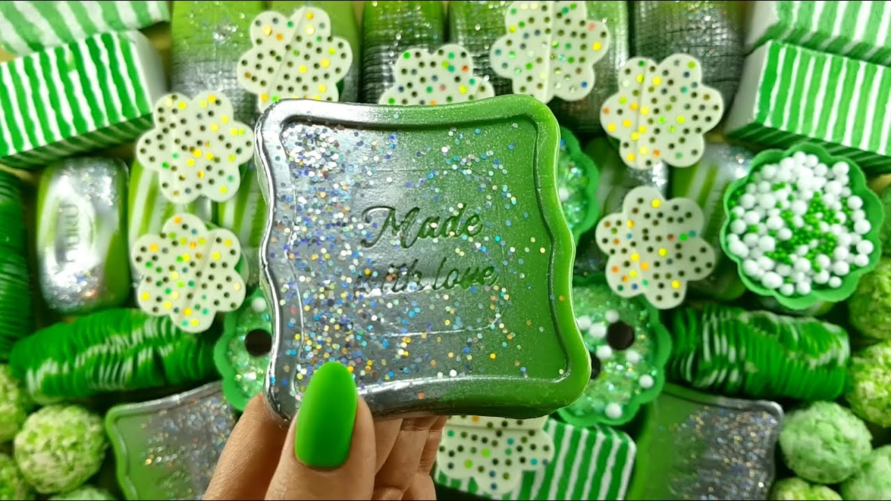 GREEN BASKETS▪boxes with foam▪boxes with cornstarch▪spirals▪chalk bricks crashing #soap