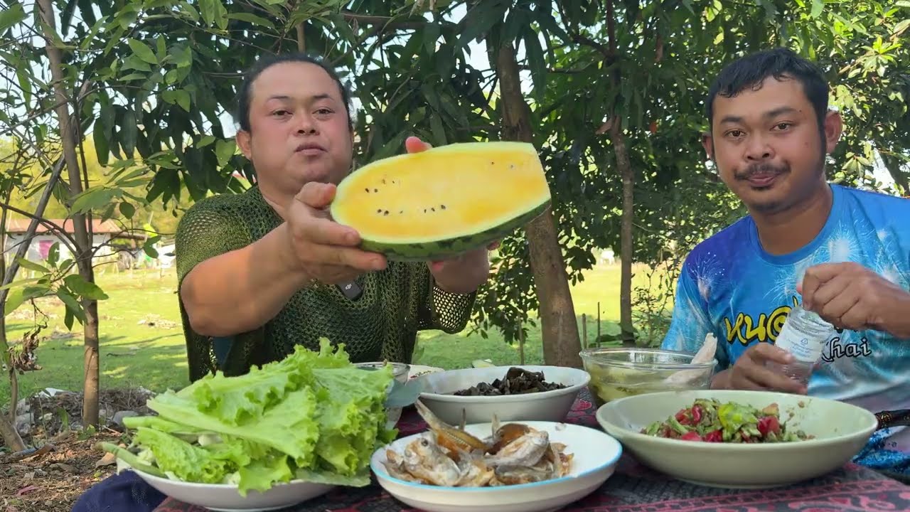 ทอดปลาแดดเดียวกรอบๆตำถั่วเผ็ดๆส้มผักดองป่นปลาทูเมนูแต่ละอย่างโคตรอร่อย
