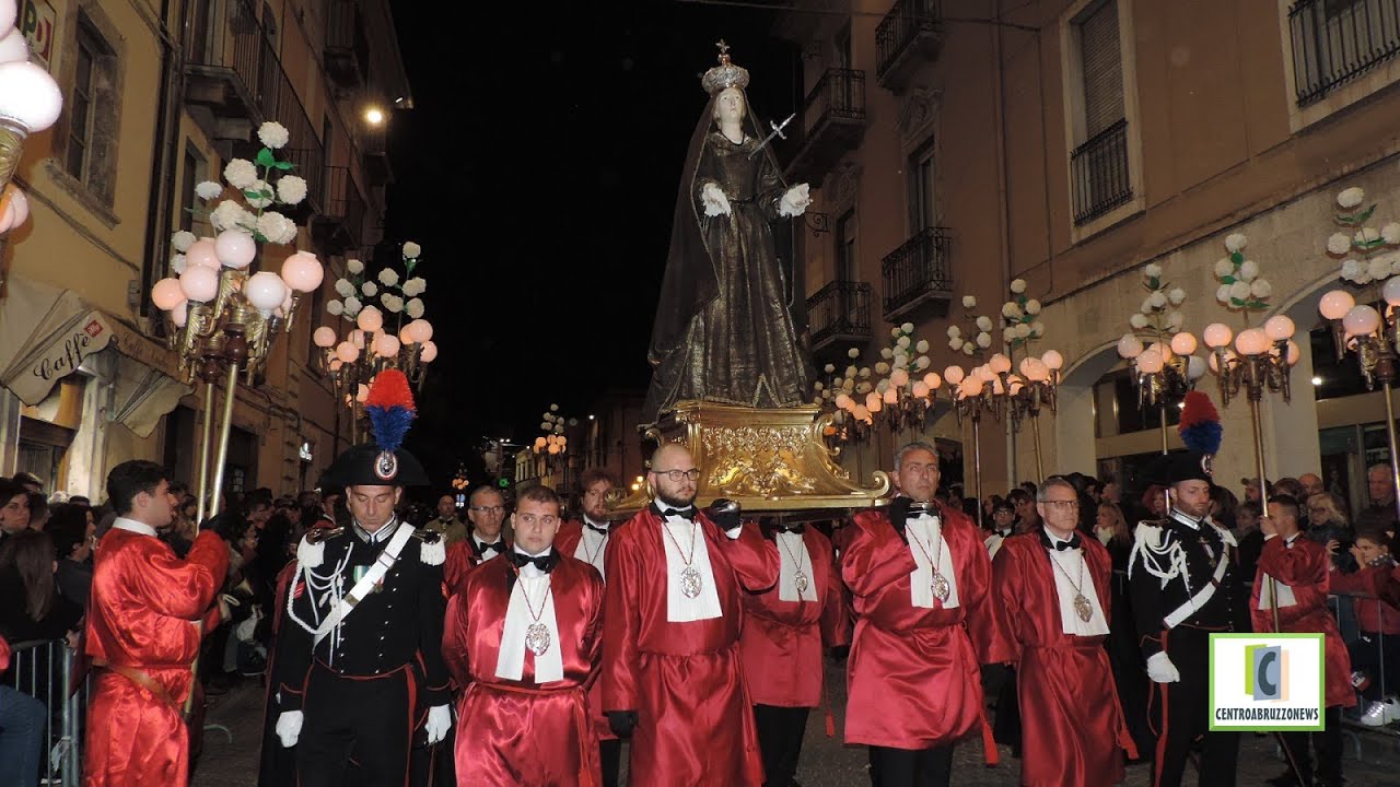 SULMONA PROCESSIONE VENERDI' SANTO 2019
