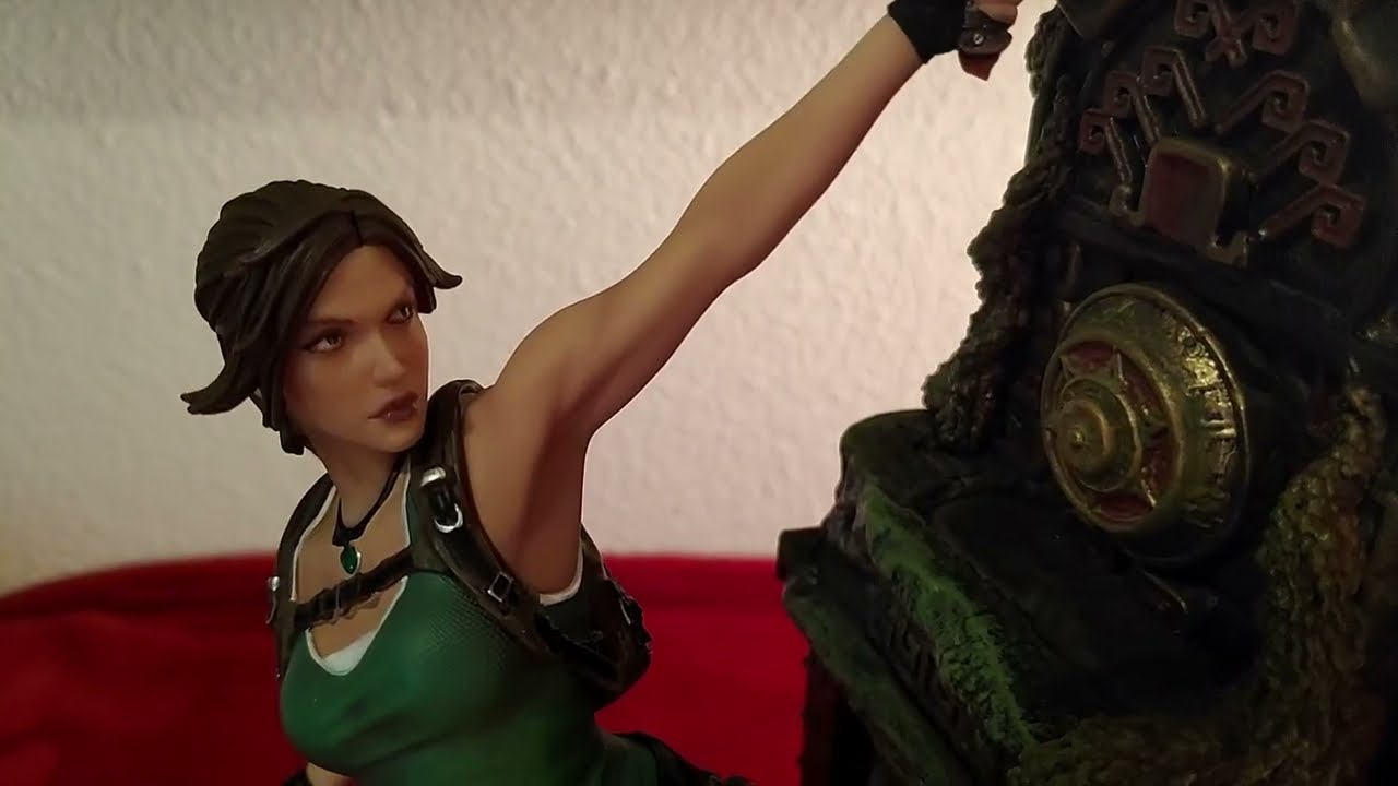 Lara Croft (Tomb Raider) 1:10 Iron Studios