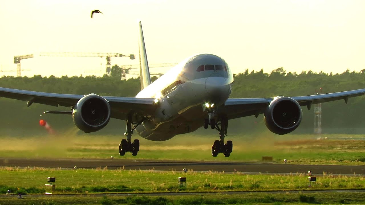GOLDEN HOUR Planespotting at Berlin Tegel Airport: 777, 787, A321neo | TXL | September 2020