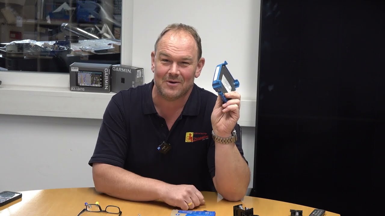 Neues vom Caravan Salon Düsseldorf Victron Energy XS Battery Charger Booster 12/12 50A