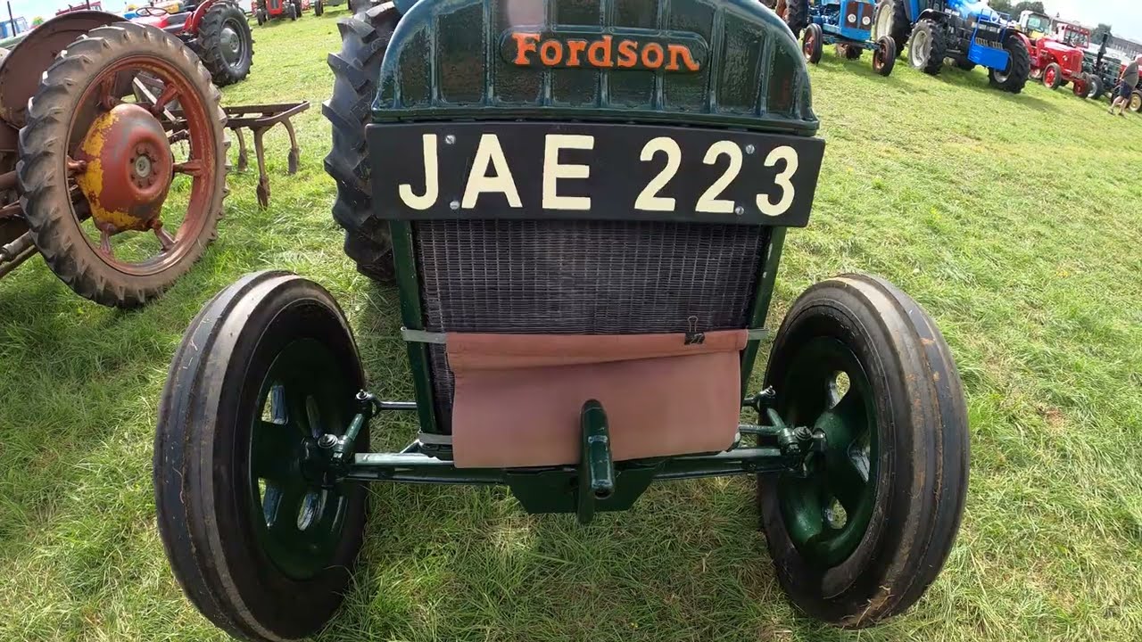 1944 Fordson Model N 4.4 Litre 4-Cyl Petrol TVO Tractor (26 HP)