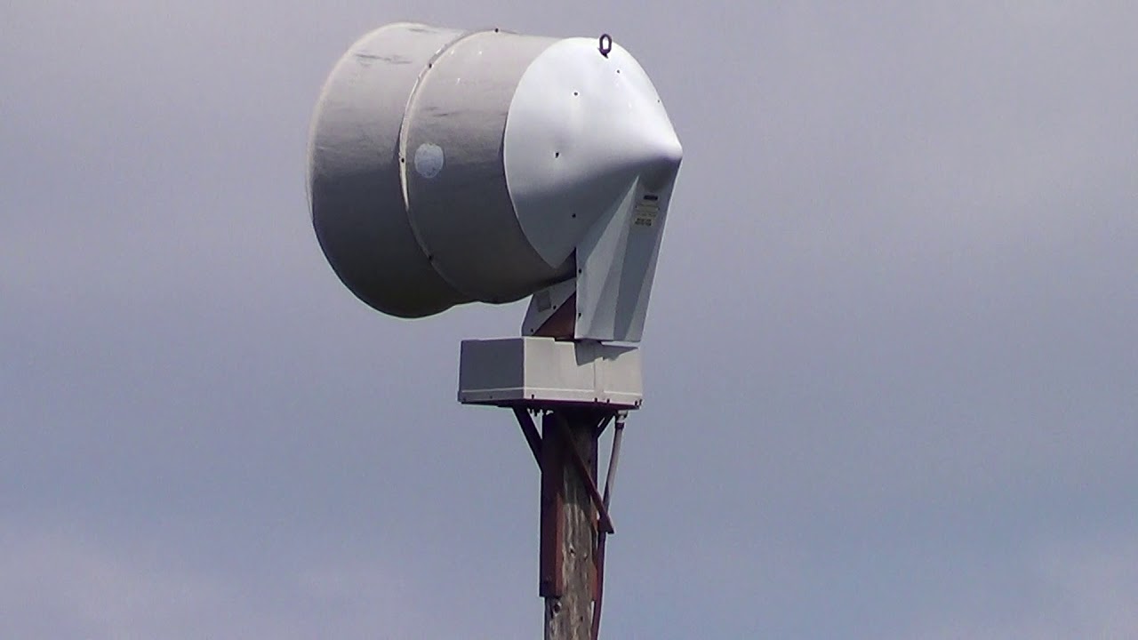 ACA P-50 tornado siren test, Milwaukee, WI (alert & attack)