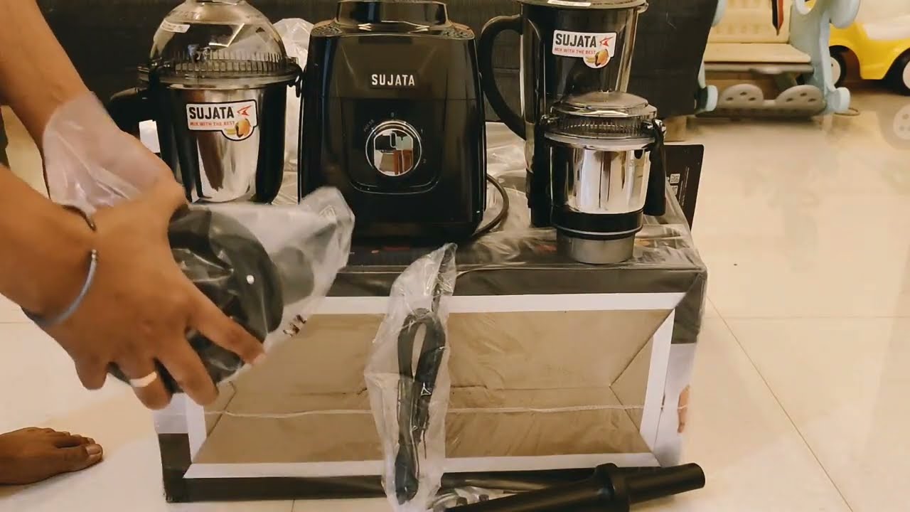 HEAVY🔥 DUTY 💪 Grinding? Sujata MG03 Mixer Grinder (1000W, 25000 RPM) 4 Jars & Coconut Milk Extractor