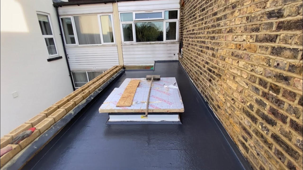 We finished the fibreglass roof on the extension
