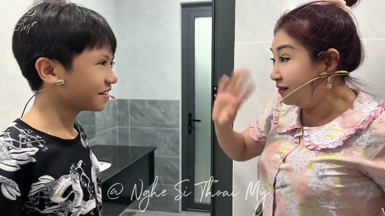 Thoại Mỹ tâm sự cùng các nghệ sĩ -Hậu trường liveshow Quách Phú Thành
