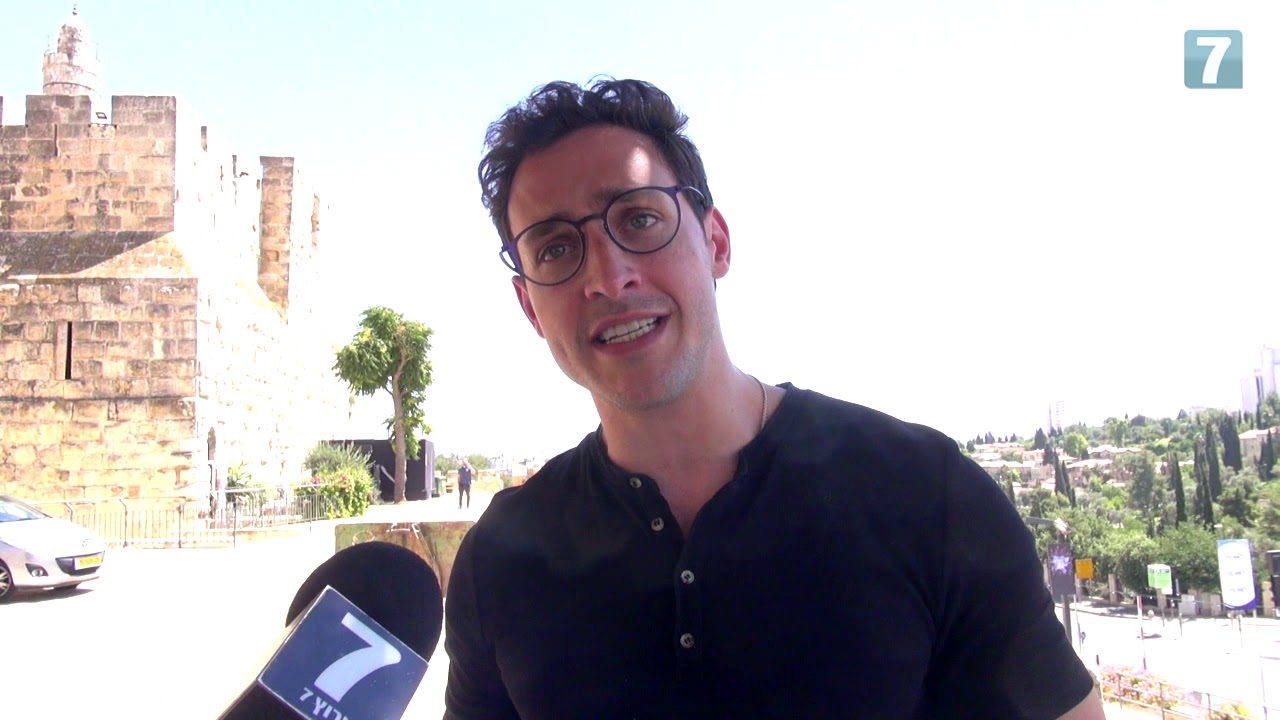 Arutz Sheva meets mega-celebrity Dr. Mike in Jerusalem