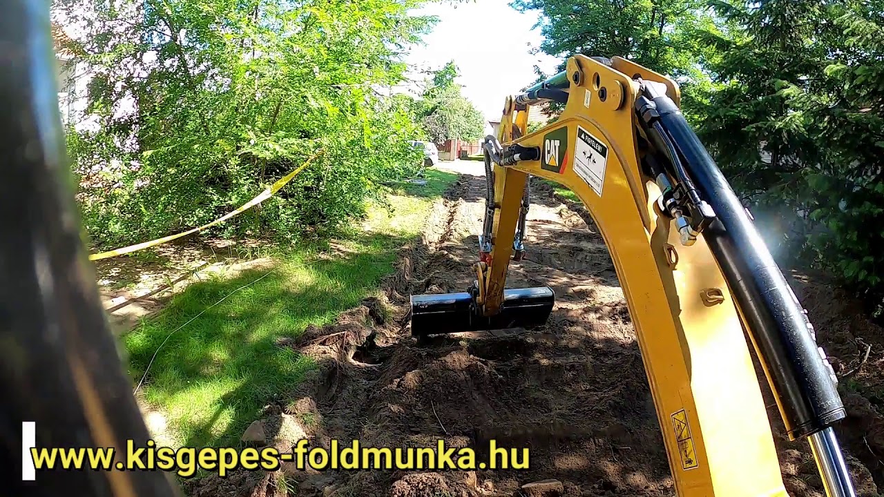 Tereprendezés , gépi földmunka csemőben