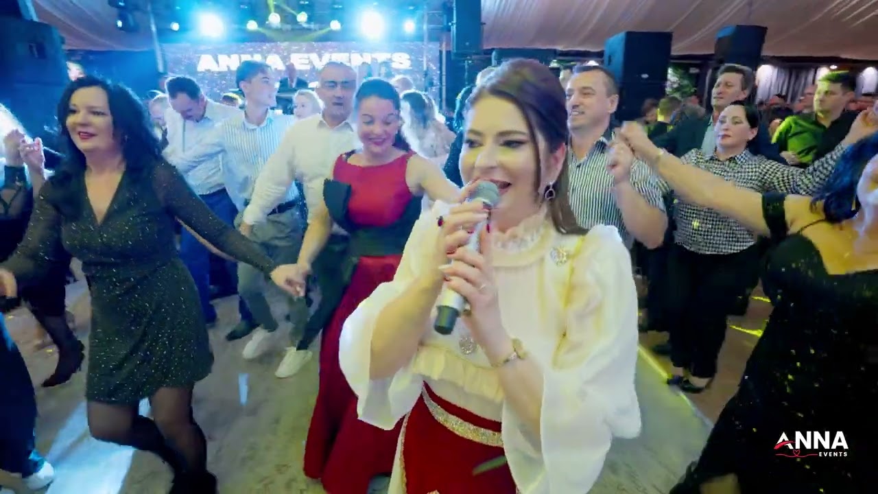 Nicoleta Lacatusu Revelion 2026 - colaj 2026