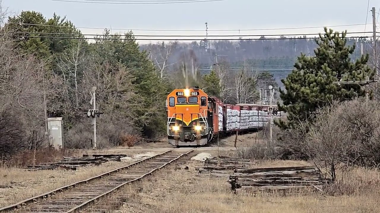This Railfan Drove 6 Hours Out Of His Way To See This Vintage Freight Train! | Jason Asselin
