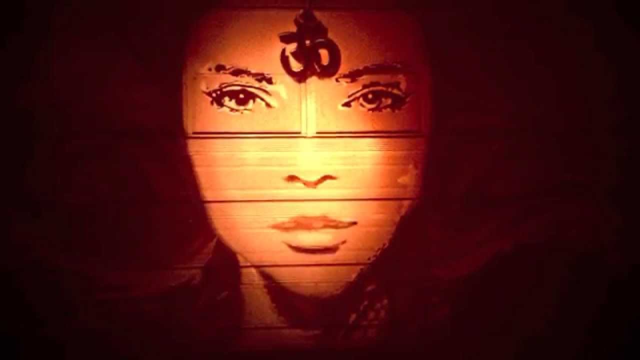 Tara Putra - Rysselblower