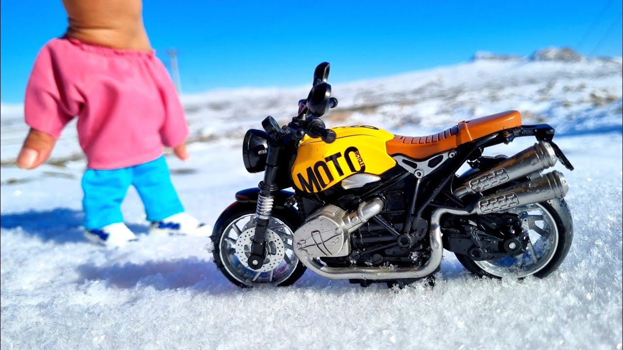 Heavy Motorcycle Riding in Snow | Extreme Winter Off-Road