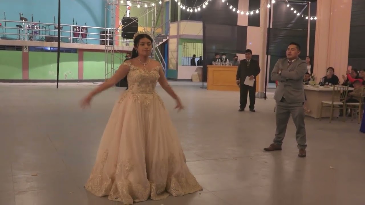 MIX MODERNO DE QUINCE AÑOS CON PAPA