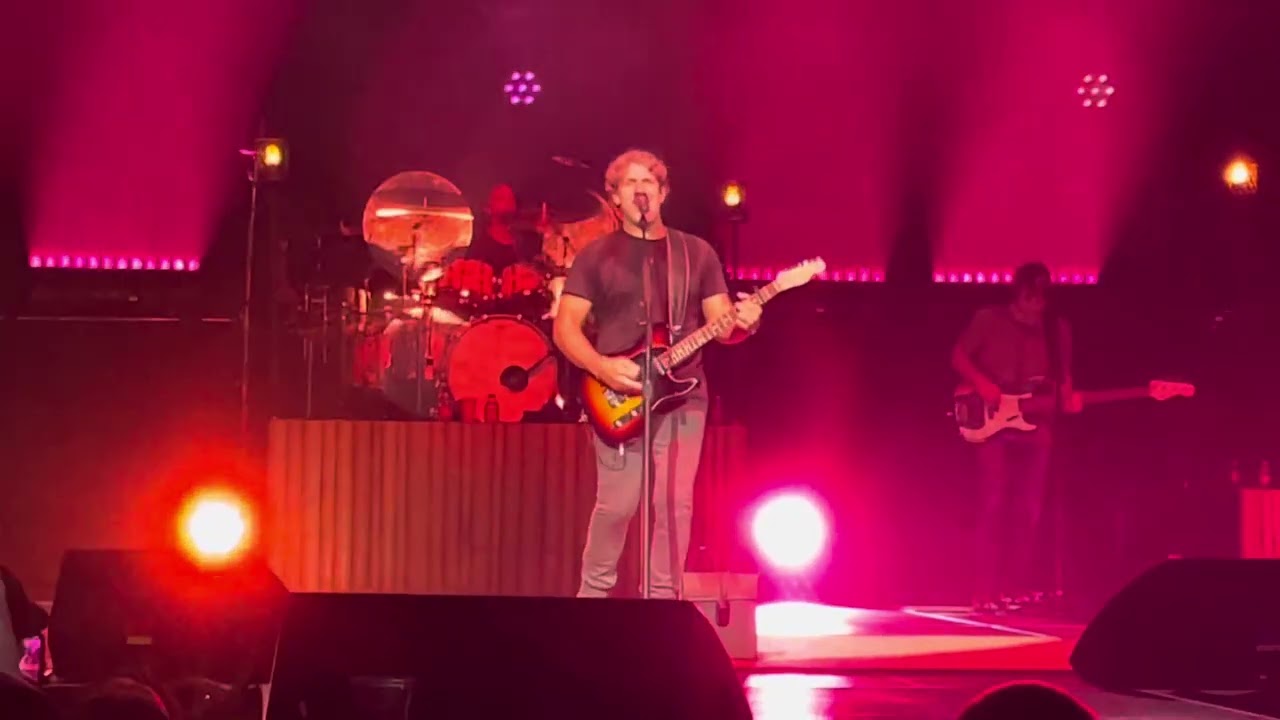 Billy Currington - It Don’t Hurt Like It Used To (Live) - Mohegan Sun Arena, Uncasville, CT- 5/31/25