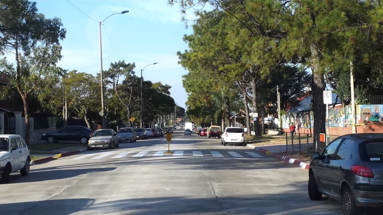 Paseando por montevideo ,barrio carrasco 1/4